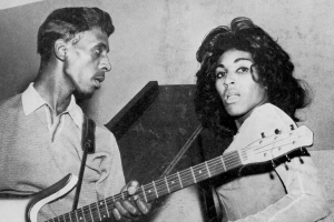 Ike Tina Turner 1961 Essentials