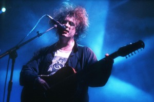 ROTTERDAM, NETHERLANDS - 1st OCTOBER: Robert Smith from The Cure performs live on stage at Ahoy in Rotterdam, Netherlands on 1st October 1992. (Photo by Rob Verhorst/Redferns)